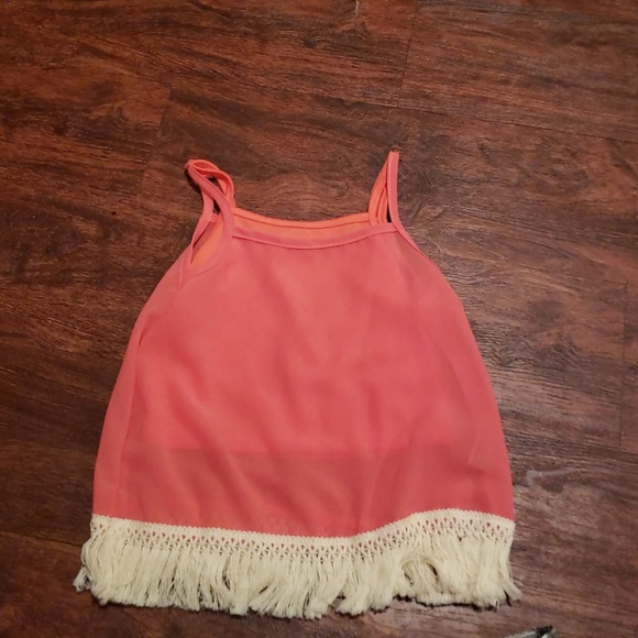 Trendy girl outfit - Picture 2 of 3